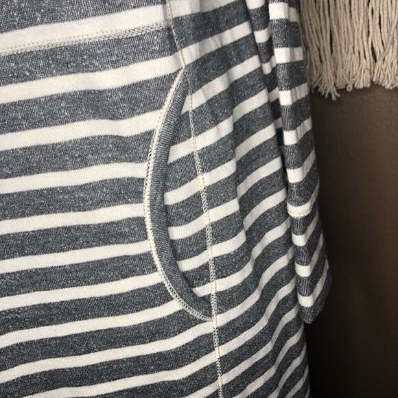 Max Studio Gray Striped Long Sleeve Dress - Picture 5 of 8